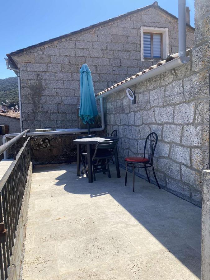 Bel Appartement Au Coeur Du Village De Sartene Kültér fotó